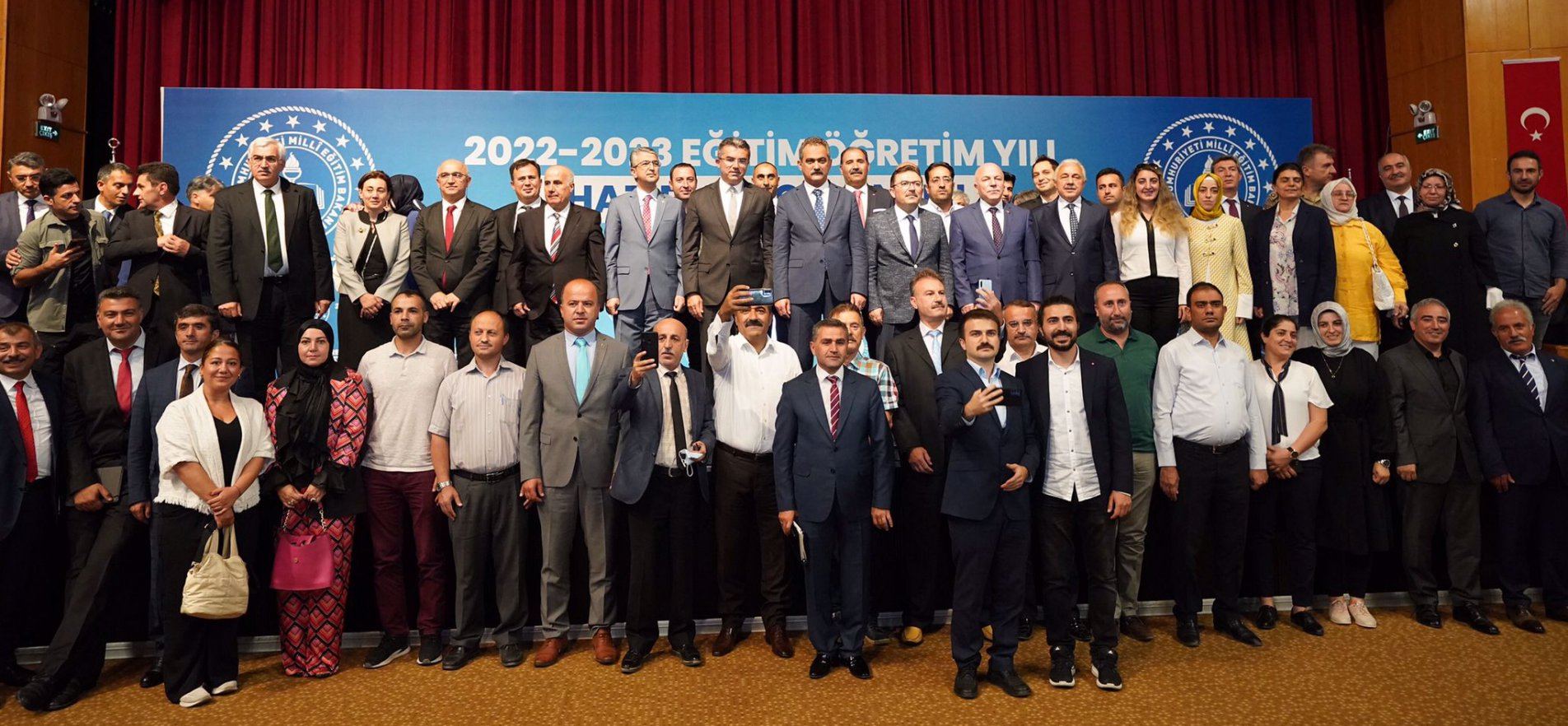 MINISTER ÖZER GOT TOGETHER WITH SCHOOL PRINCIPALS IN ERZURUM AS A PART OF THE 2022-2023 SCHOOL YEAR PREPARATIONS