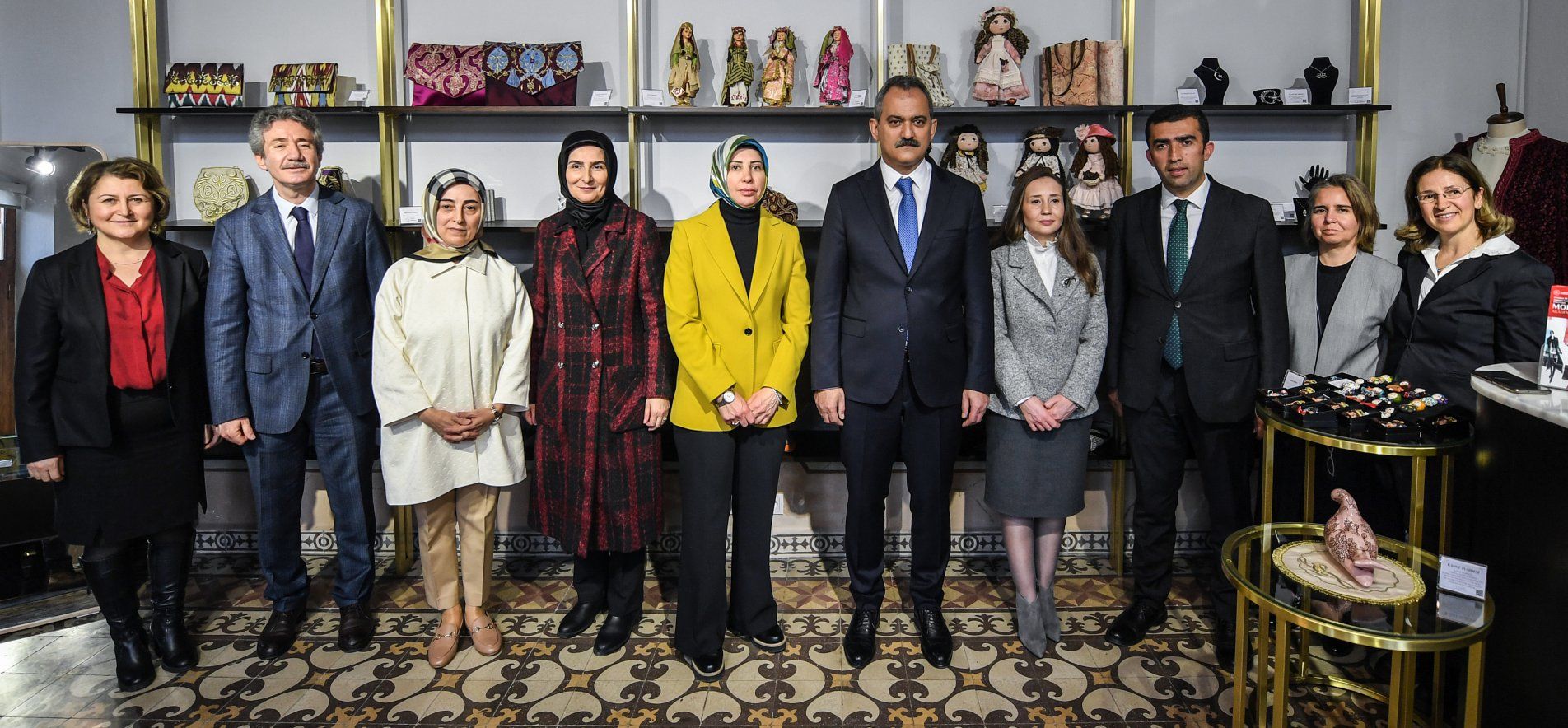 MINISTER ÖZER VISITS THE FIRST FASHION ACADEMY OF MEB