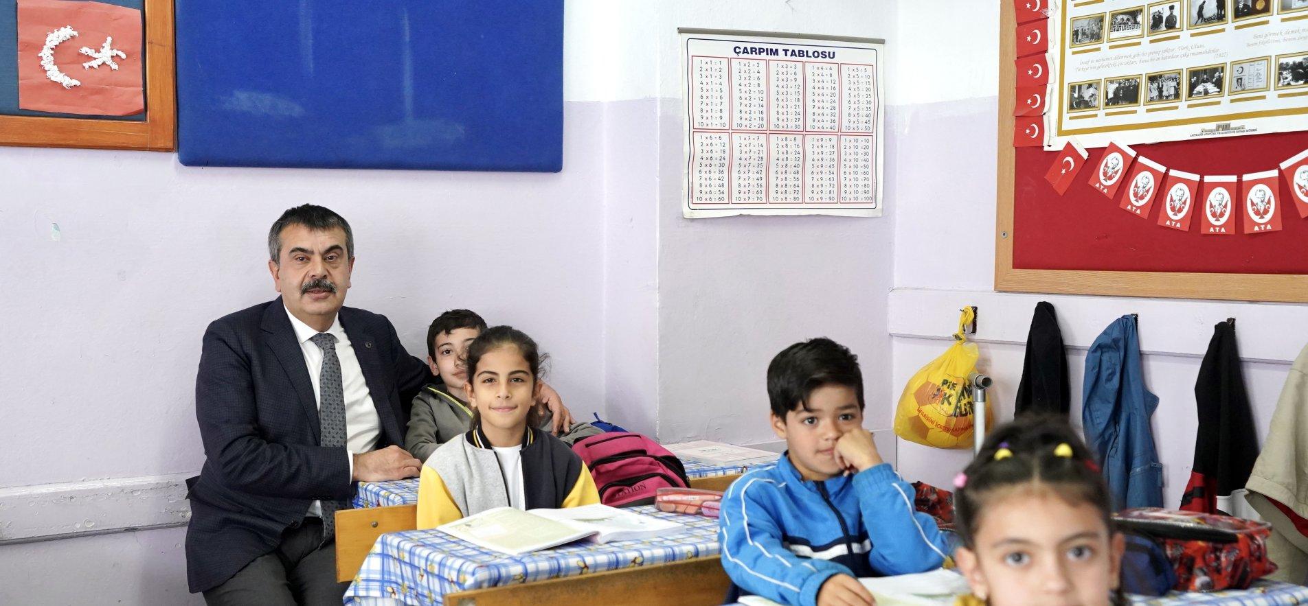 BAKAN TEKİN'İN 2023-2024 EĞİTİM ÖĞRETİM YILI AÇILIŞ MESAJI